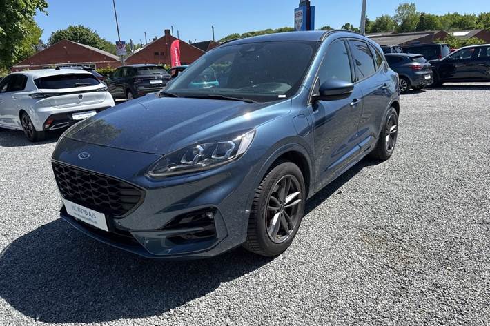 Blå Ford Kuga fra 2020