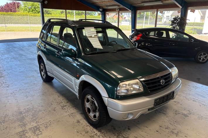Grøn Suzuki Grand Vitara fra 2005