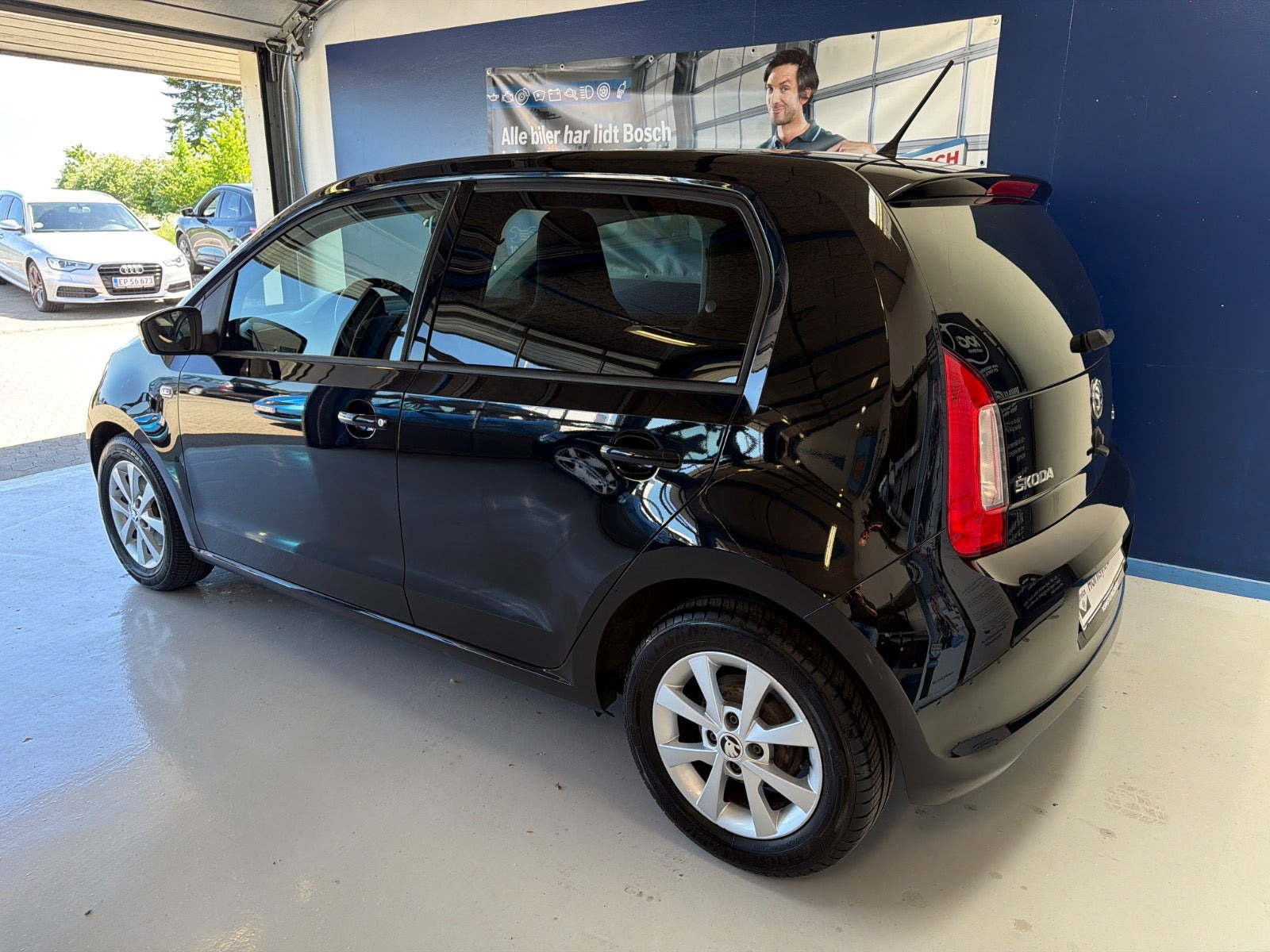 Sort Skoda Citigo fra 2017