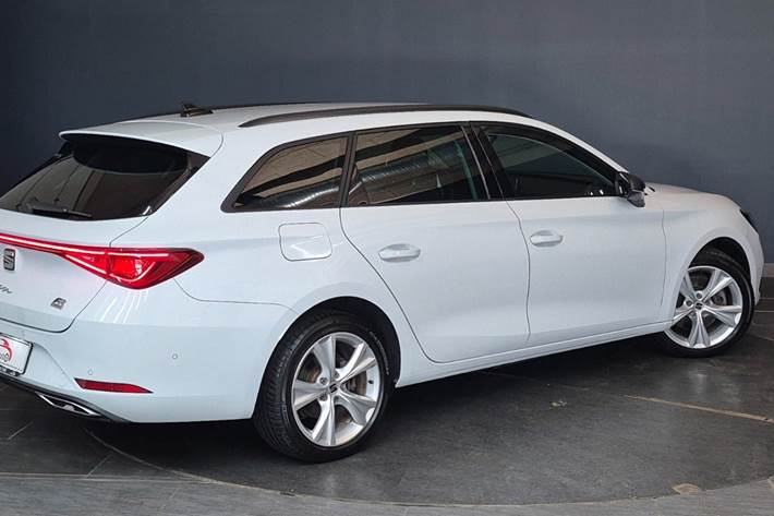 Hvid Seat Leon fra 2020