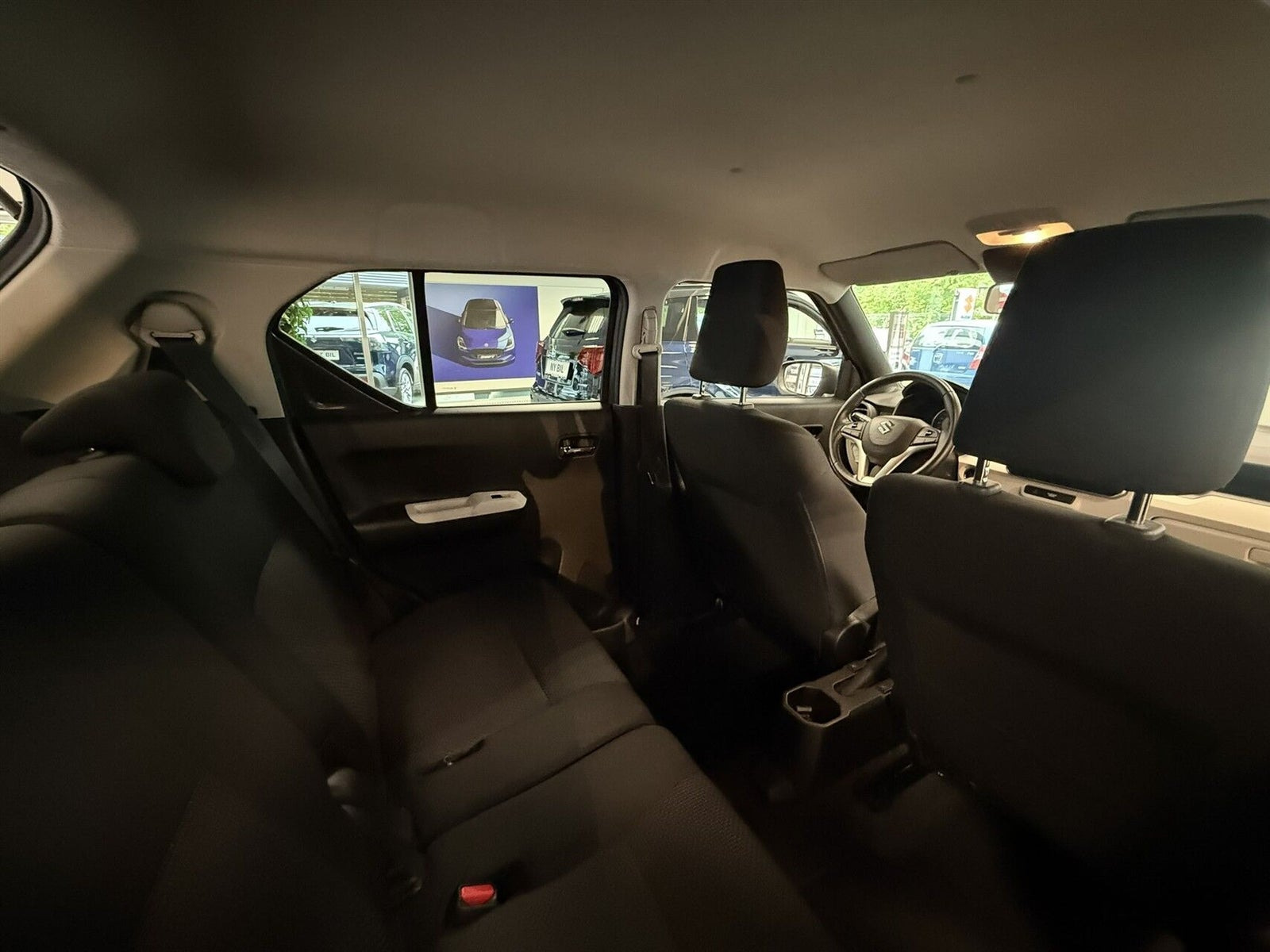 Grå Suzuki Ignis fra 2018