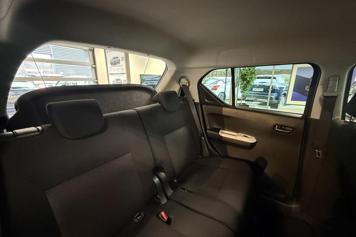 Grå Suzuki Ignis fra 2018