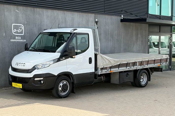 Hvid Iveco Daily fra 2019