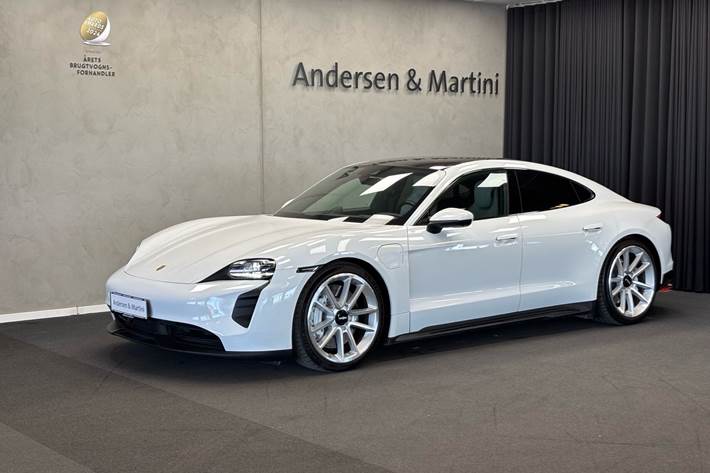 Hvid Porsche Taycan fra 2021