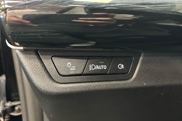 Sort BMW iX1 fra 2023