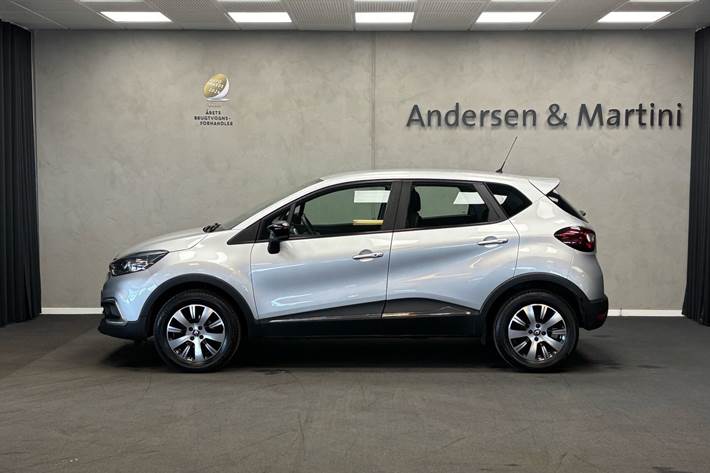 Grå Renault Captur fra 2018