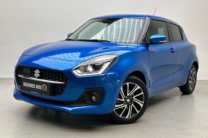 Blå Suzuki Swift fra 2024