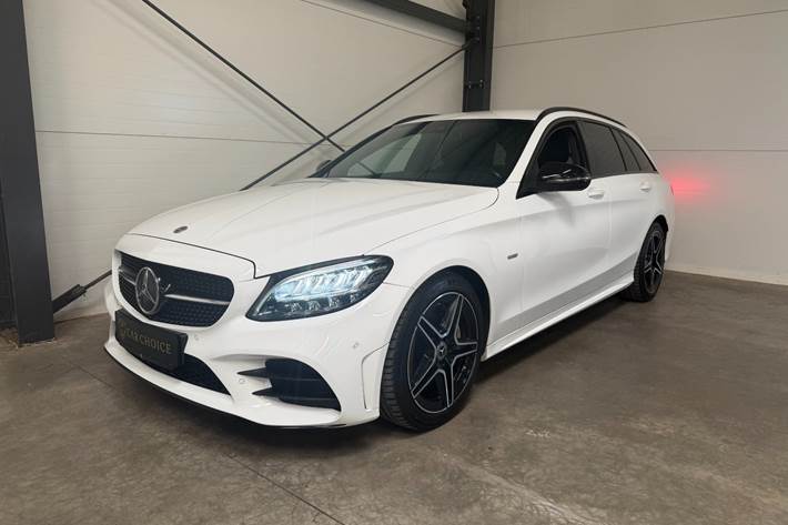 Hvid Mercedes C300 d fra 2020