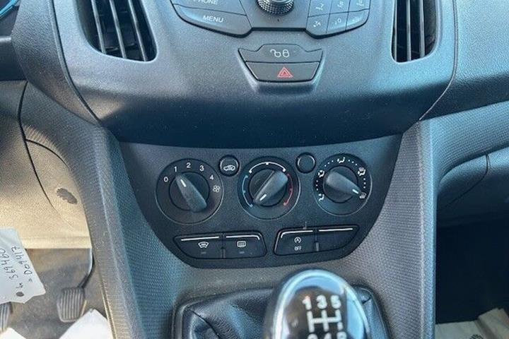 Hvid Ford Transit Connect fra 2014