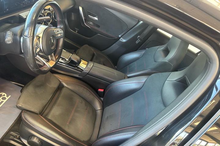 Sort Mercedes A180 d fra 2019