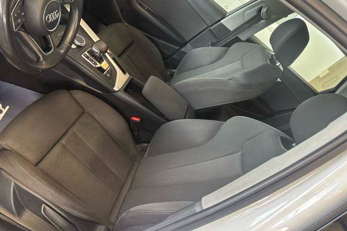 Hvid Audi A4 fra 2018