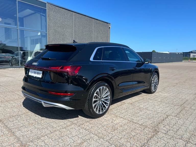 Audi e-tron 55 S-line quattro
