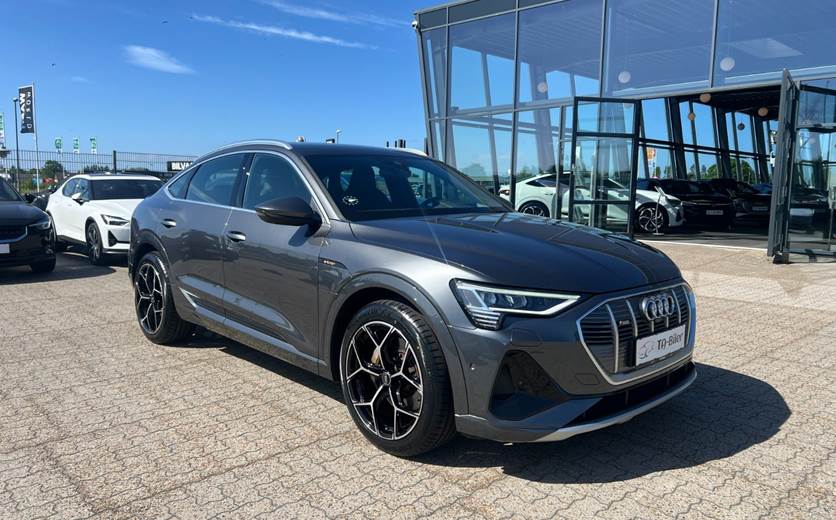 Audi e-tron 55 S-line Sportback quattro