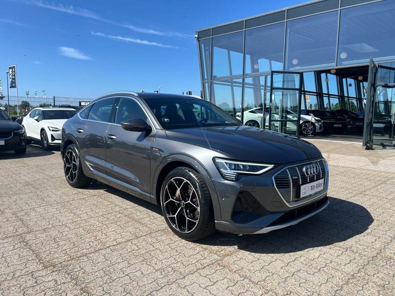 Audi e-tron 55 S-line Sportback quattro