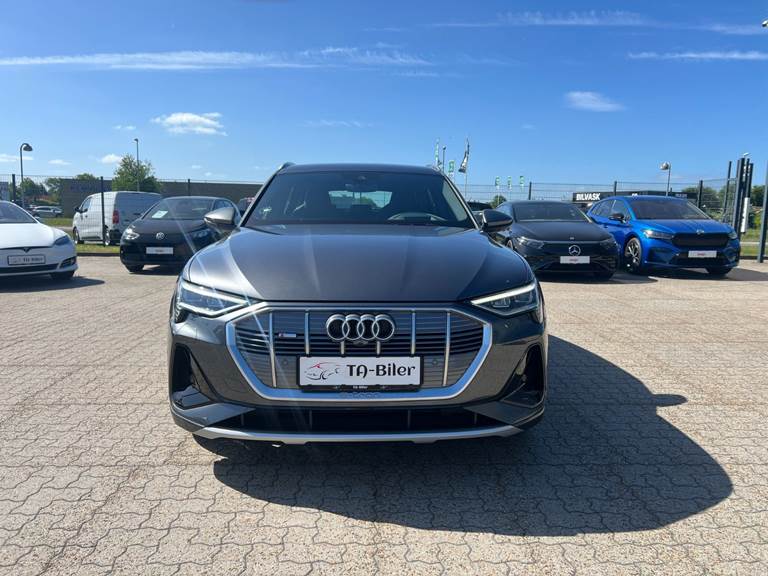Audi e-tron 55 S-line Sportback quattro