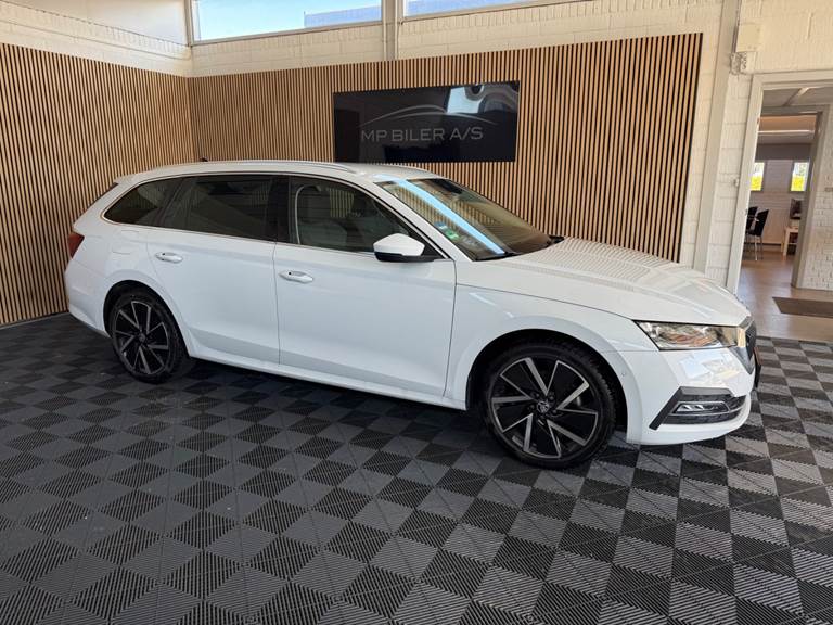 Skoda Octavia 1,4 TSi iV Plus Combi DSG