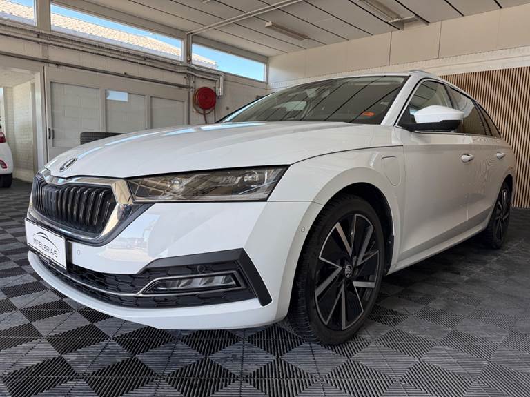 Skoda Octavia 1,4 TSi iV Plus Combi DSG