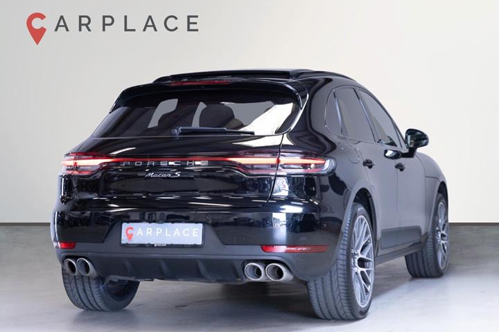 Sort Porsche Macan S fra 2021