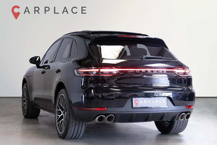 Sort Porsche Macan S fra 2021