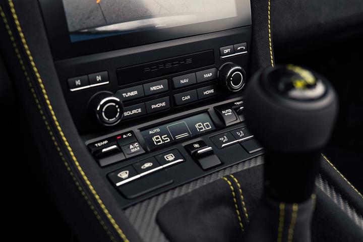Grå Porsche 718 Spyder RS fra 2024