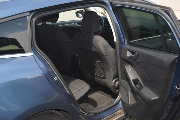 Blå Ford Focus fra 2019