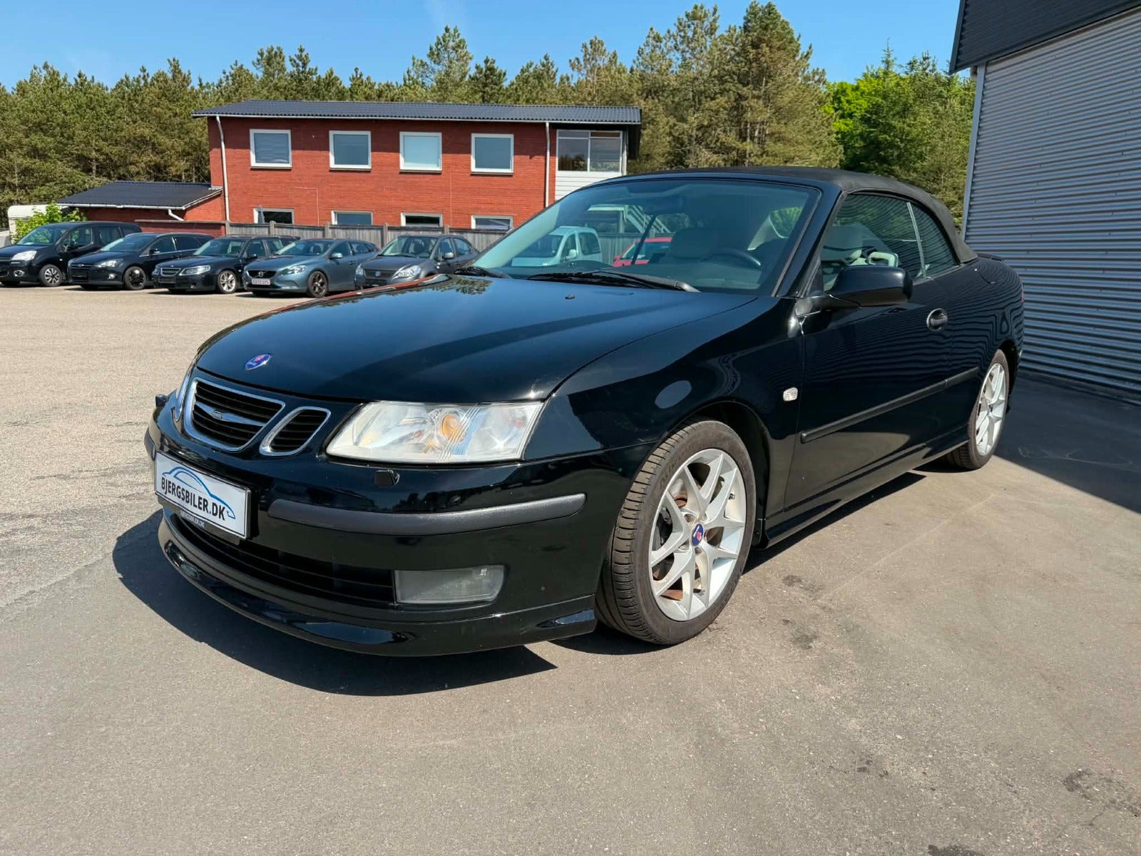 Sort Saab 9-3 fra 2005