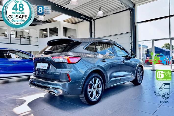 Sort Ford Kuga fra 2020