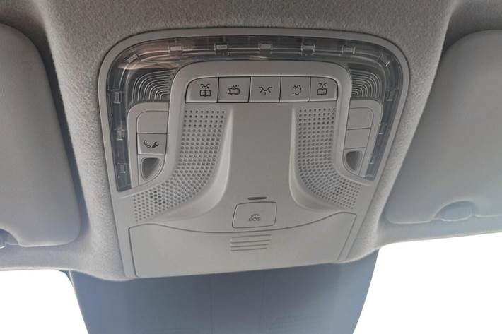 Hvid Mercedes Vito 116 fra 2022