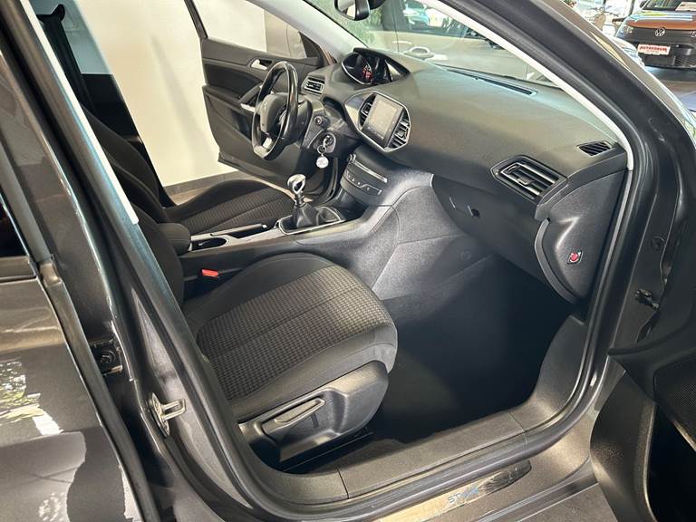 Peugeot 308 1,5 BlueHDi 130 Style