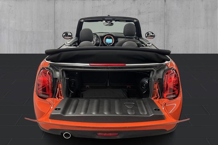 Orange Mini Cooper fra 2019