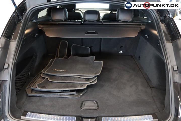 Sort Mercedes EQC400 fra 2020