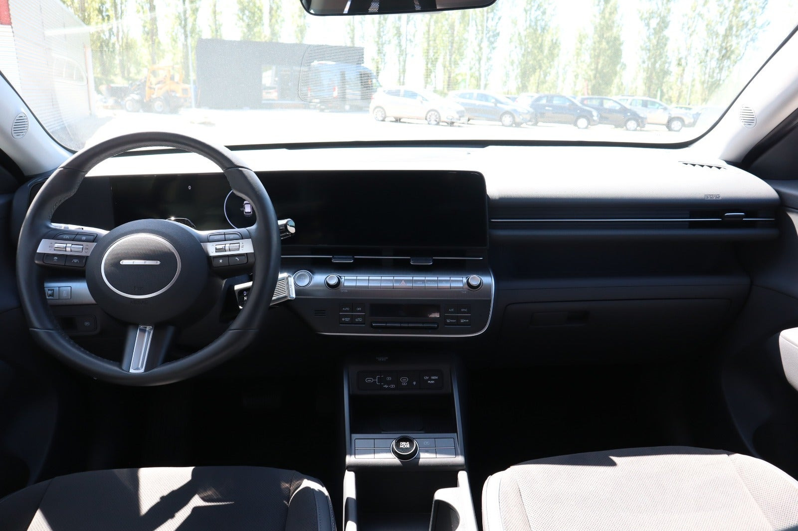 Hvid Hyundai Kona fra 2024