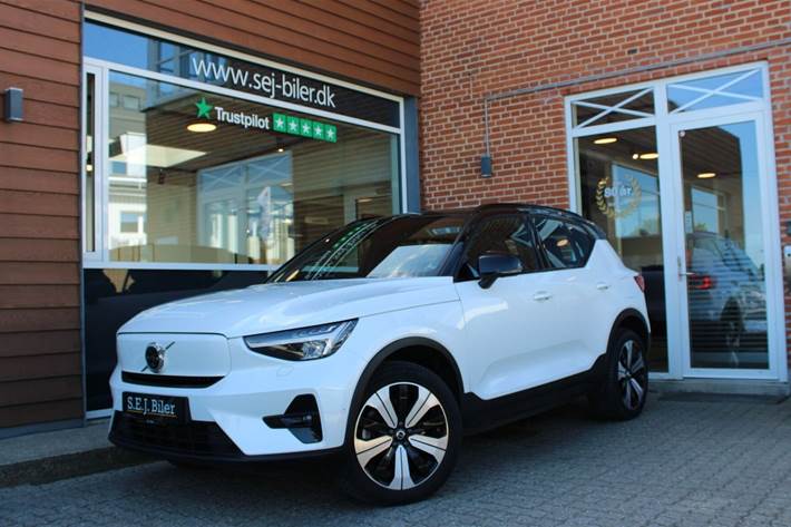 Hvid Volvo XC40 fra 2023