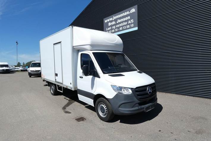 Hvid Mercedes Sprinter 317 fra 2022