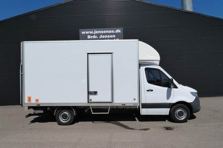 Hvid Mercedes Sprinter 317 fra 2022
