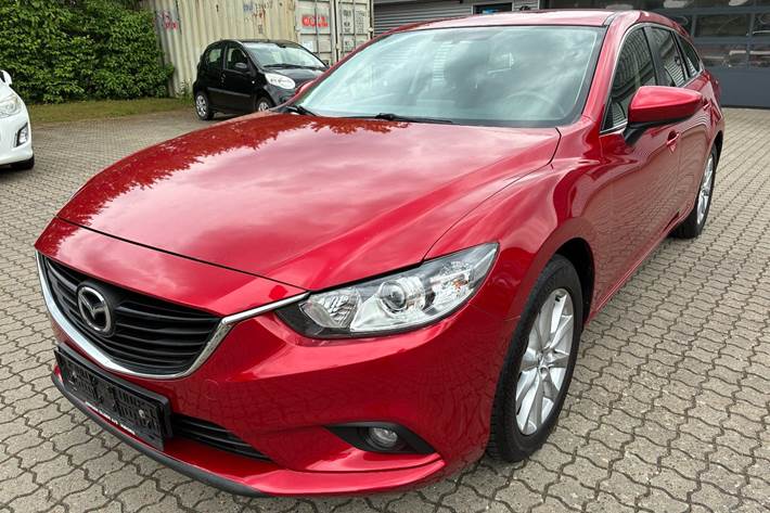 Rød Mazda 6 fra 2015