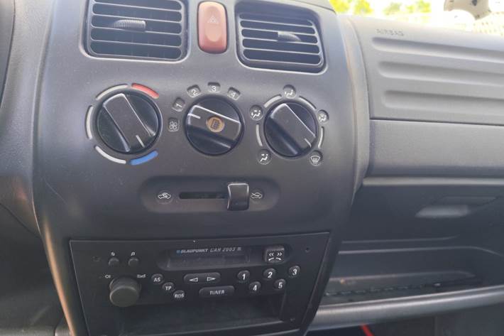 undefined Opel Agila fra 2002