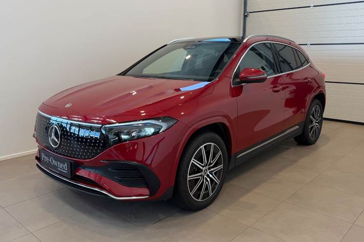 Rød Mercedes EQA300 fra 2025