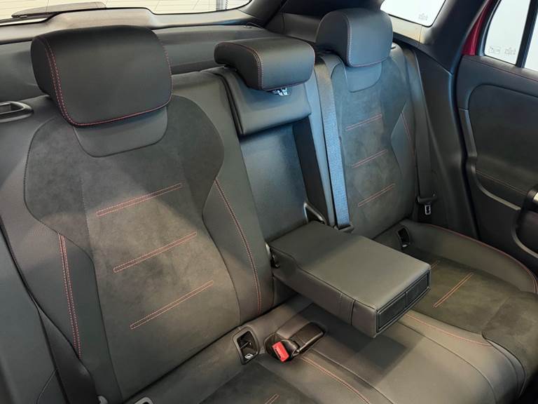 Mercedes EQA300 AMG Line 4Matic