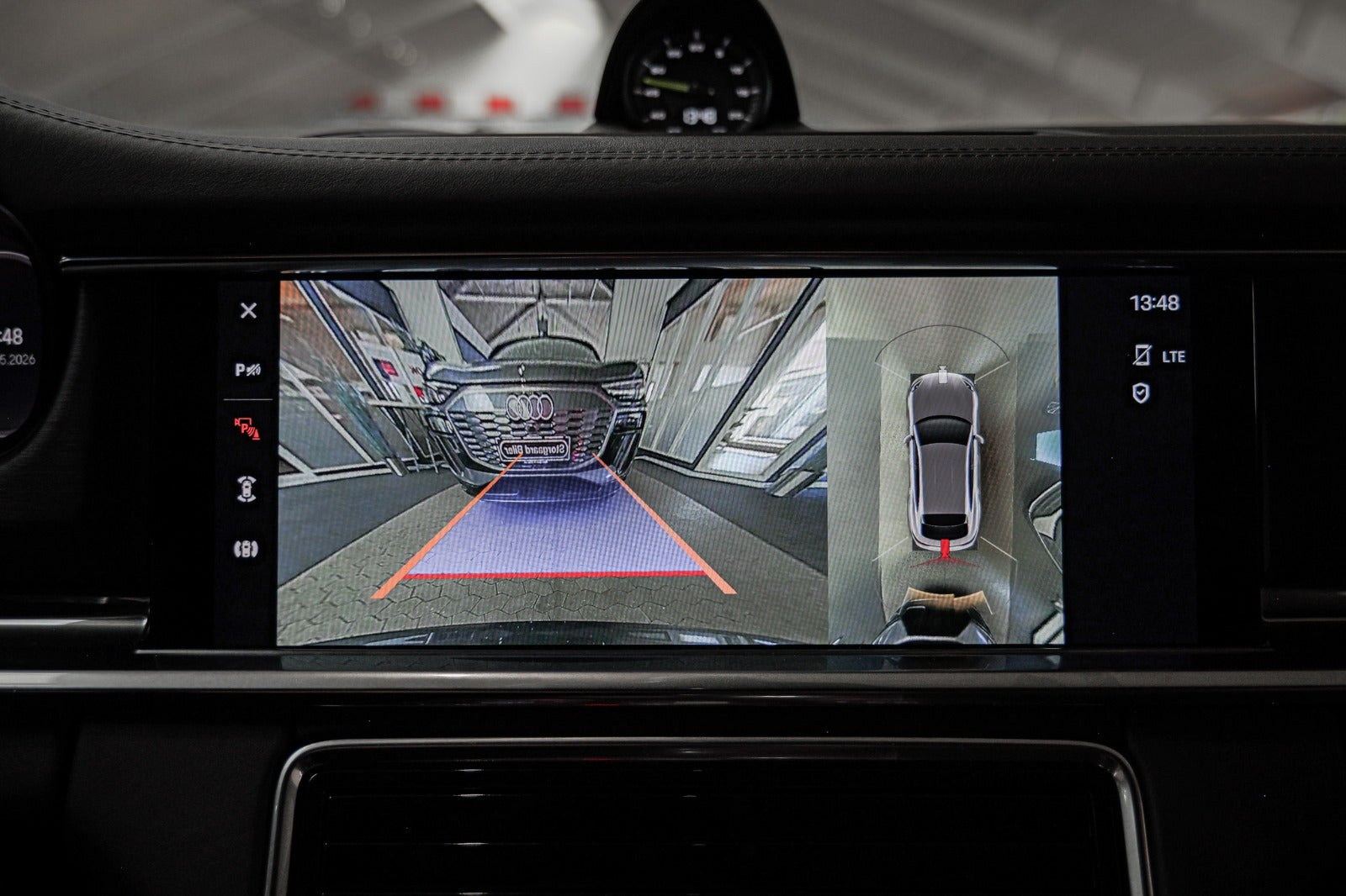 Grøn Porsche Panamera 4 fra 2021