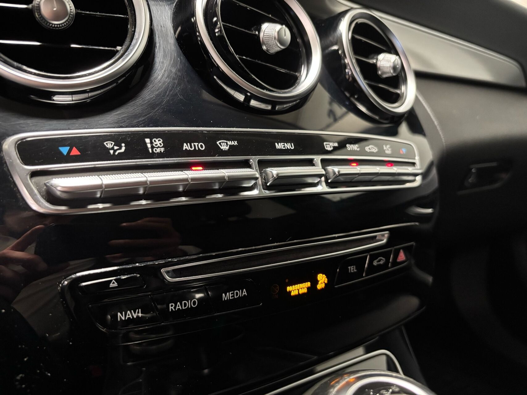 Sort Mercedes C200 fra 2015