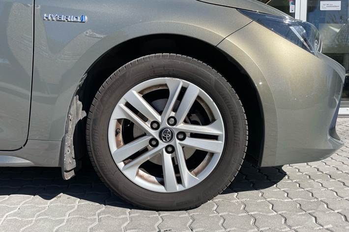 Bronze Toyota Corolla fra 2019