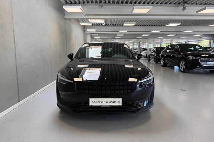 Sort Polestar 2 fra 2023