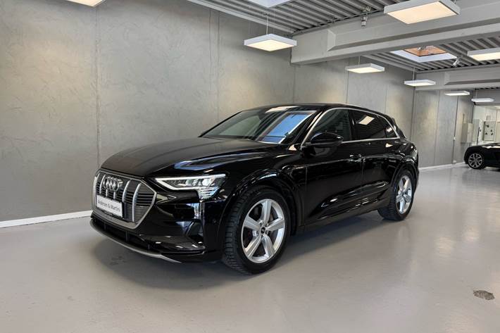 Sort Audi e-tron fra 2023