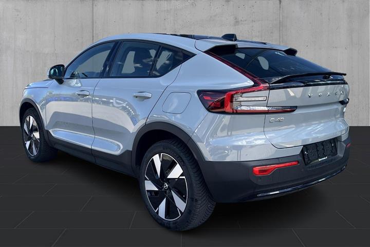 Grå Volvo C40 fra 2024
