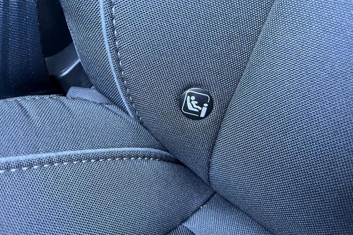Grå Volvo C40 fra 2024