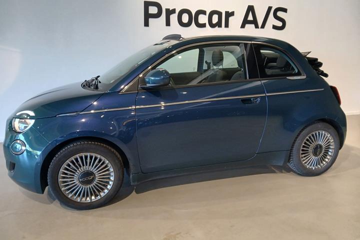 Grøn Fiat 500e fra 2023