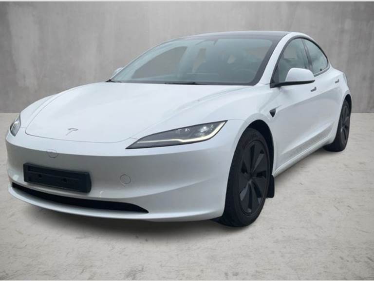 Tesla Model 3 RWD