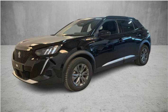 Sort Peugeot e-2008 fra 2023