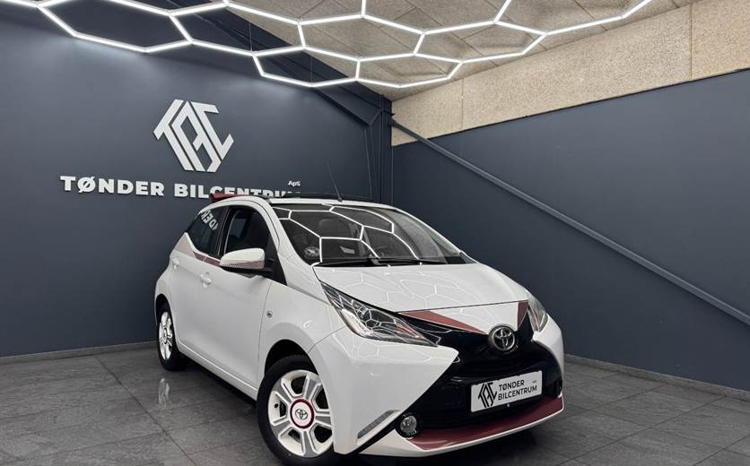 Toyota Aygo 1,0 VVT-i x-wave Sky